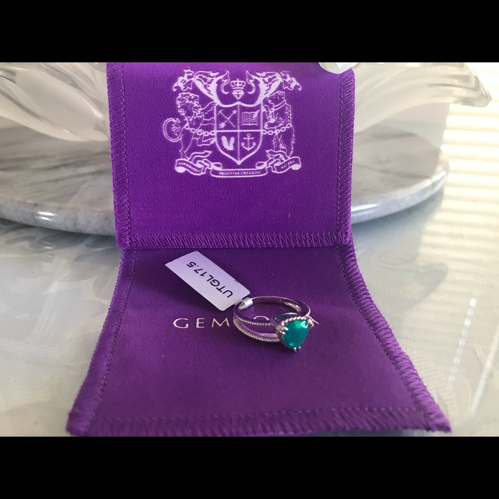 Gemporia Silver Ring